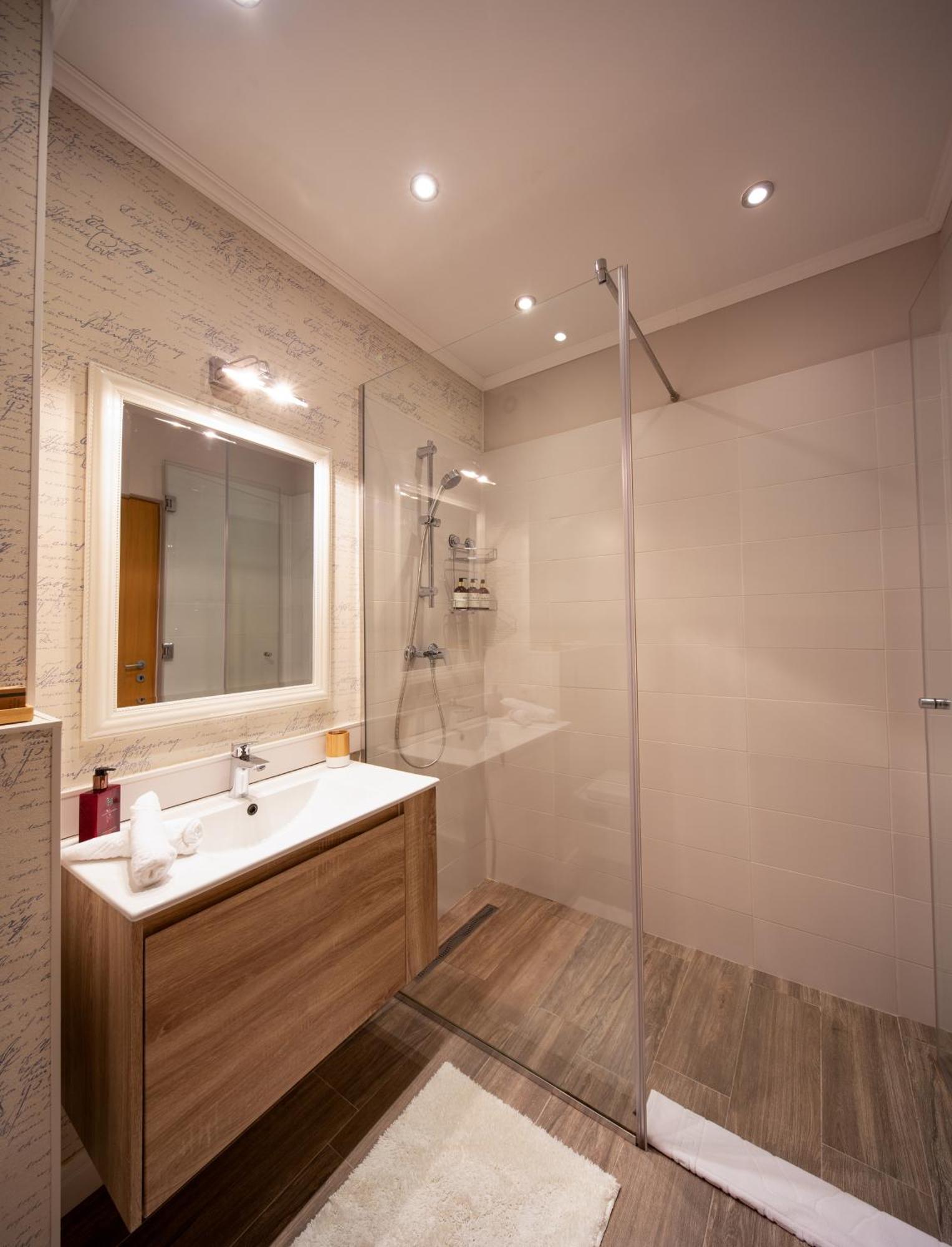 Stylish Condo - Parking And Balcony Cluj-Napoca Extérieur photo